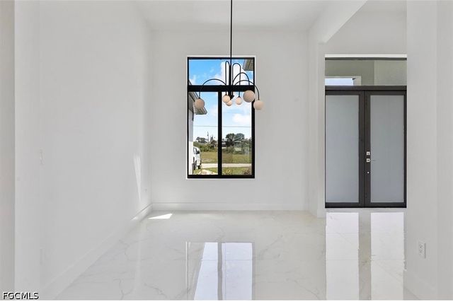 2903 NW 6th TER, Cape Coral, FL 33993