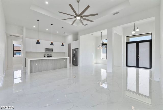 2903 NW 6th TER, Cape Coral, FL 33993