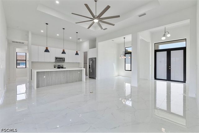 2903 NW 6th TER, Cape Coral, FL 33993