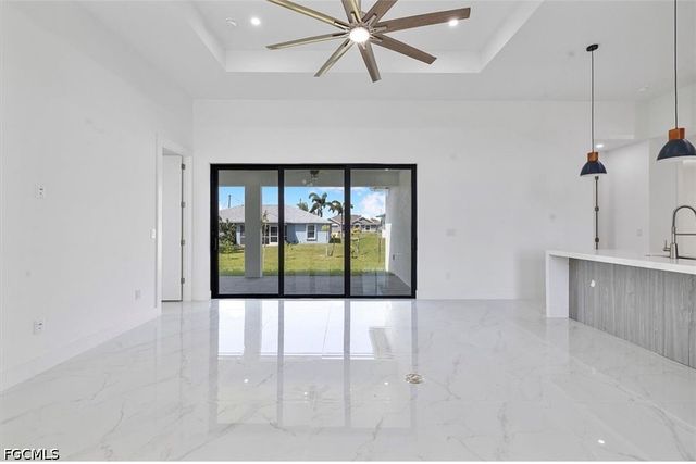 2903 NW 6th TER, Cape Coral, FL 33993