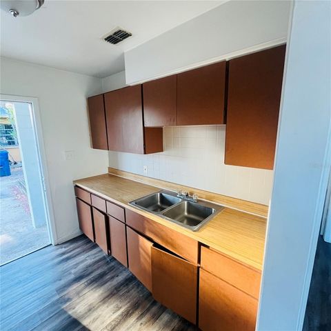 3618 E DR MARTIN LUTHER KING JR BOULEVARD, Tampa, FL 33610