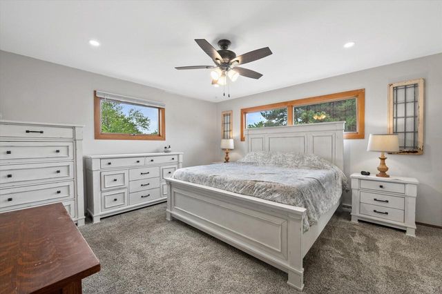 N68W29926 Hartling ROAD, Hartland, WI 53029