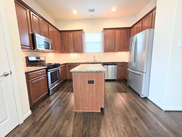 5210 Petty Street C, Houston, TX 77007
