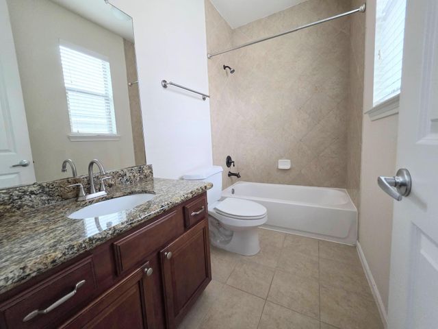 5210 Petty Street C, Houston, TX 77007