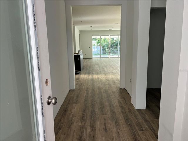 217 S SHADE AVENUE, Sarasota, FL 34237