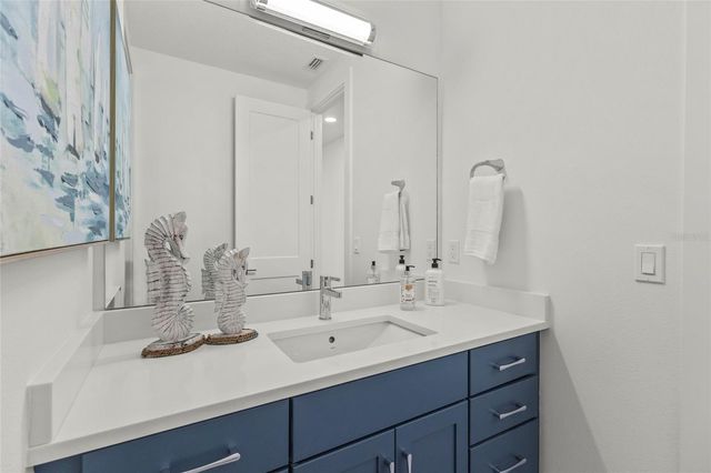 217 S SHADE AVENUE, Sarasota, FL 34237