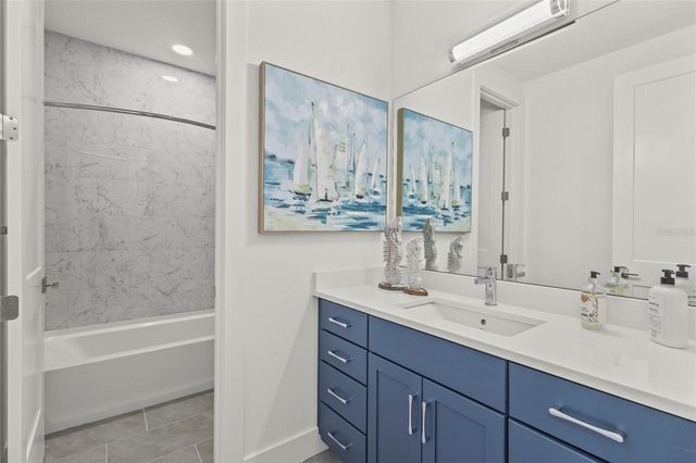 217 S SHADE AVENUE, Sarasota, FL 34237