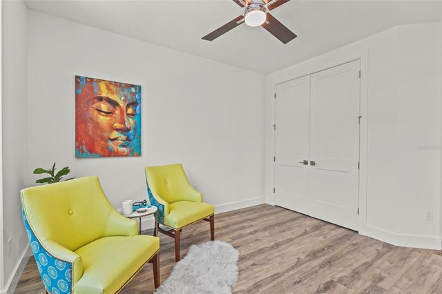 217 S SHADE AVENUE, Sarasota, FL 34237