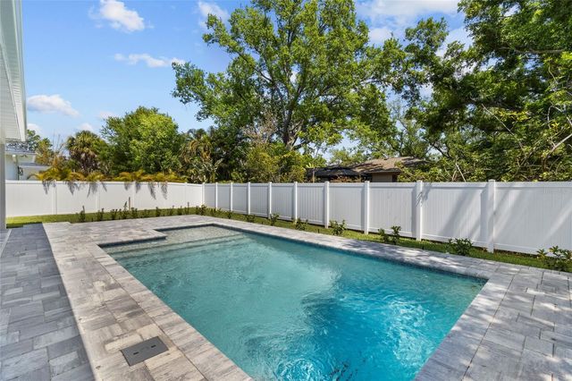 217 S SHADE AVENUE, Sarasota, FL 34237
