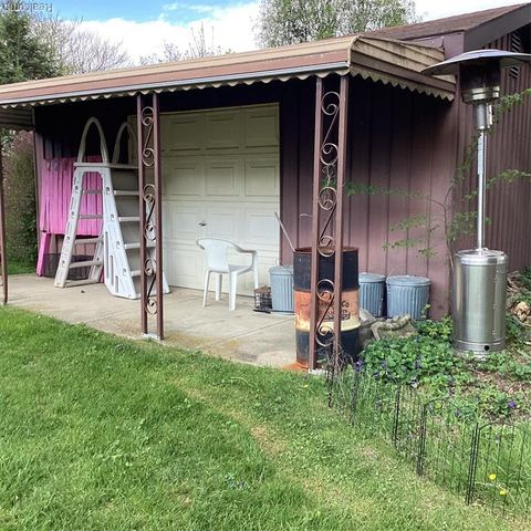 14446 SE Longview Drive, Sterling Heights, MI 48313