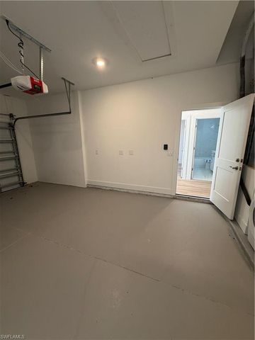 4717 28th ST SW, Lehigh Acres, FL 33973