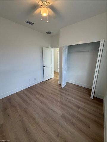 4717 28th ST SW, Lehigh Acres, FL 33973