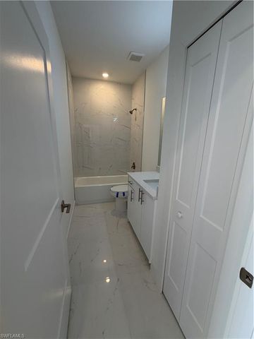 4717 28th ST SW, Lehigh Acres, FL 33973