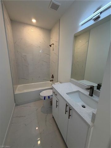 4717 28th ST SW, Lehigh Acres, FL 33973