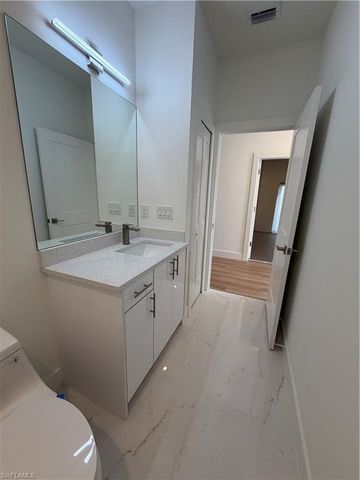 4717 28th ST SW, Lehigh Acres, FL 33973