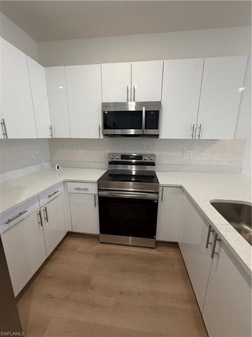 4717 28th ST SW, Lehigh Acres, FL 33973