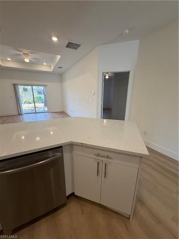 4717 28th ST SW, Lehigh Acres, FL 33973