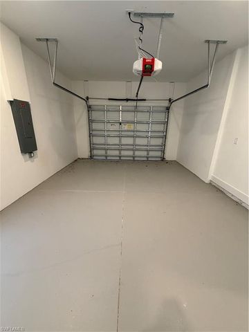 4717 28th ST SW, Lehigh Acres, FL 33973