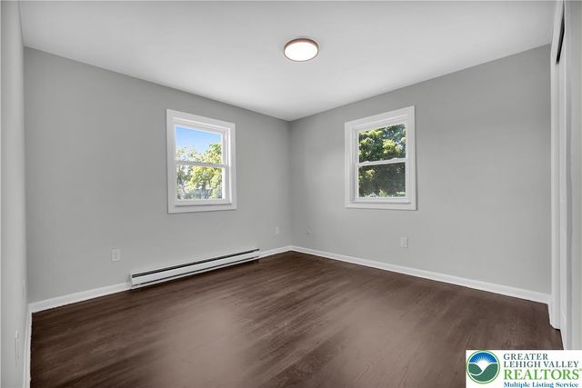 1925 Maria Lane, South Whitehall Twp, PA 18104