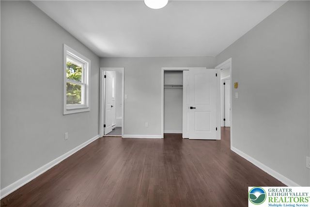 1925 Maria Lane, South Whitehall Twp, PA 18104