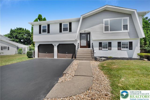 1925 Maria Lane, South Whitehall Twp, PA 18104