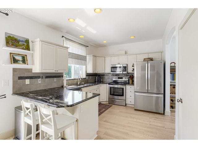 5478 J St, Washougal, WA 98671