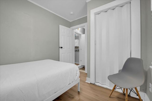 382 W Hayes Avenue, Hazel Park, MI 48030