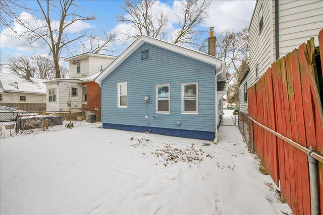 382 W Hayes Avenue, Hazel Park, MI 48030