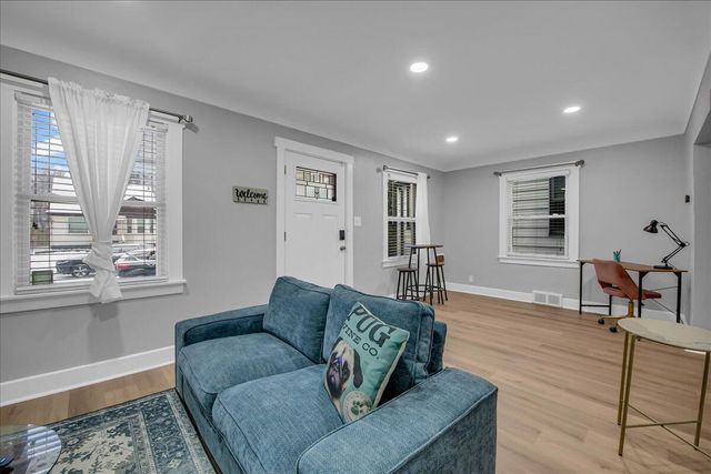 382 W Hayes Avenue, Hazel Park, MI 48030