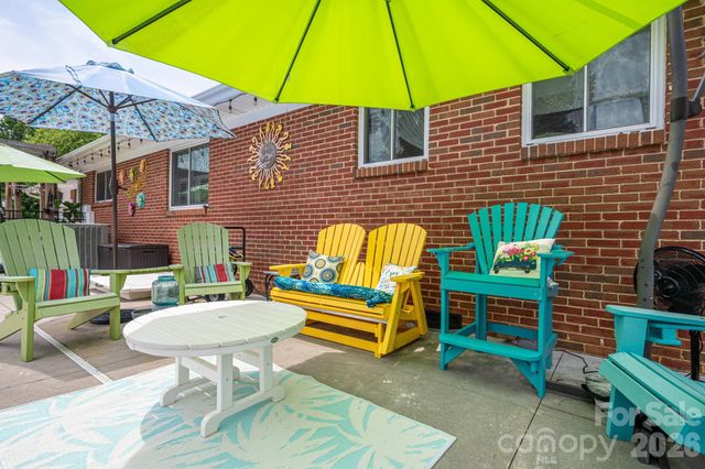 403 W Old Post Road, Cherryville, NC 28021