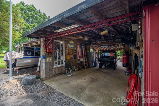 403 W Old Post Road, Cherryville, NC 28021