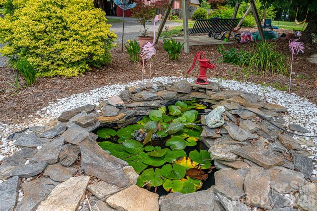 403 W Old Post Road, Cherryville, NC 28021