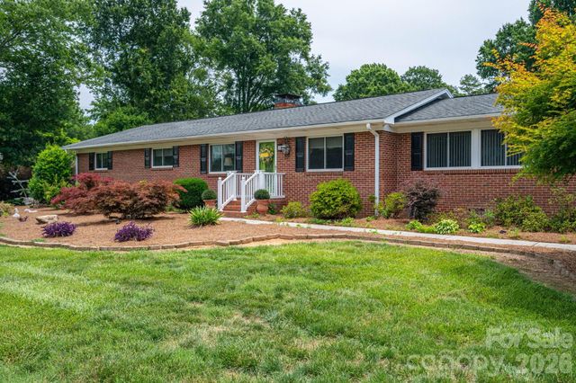 403 W Old Post Road, Cherryville, NC 28021