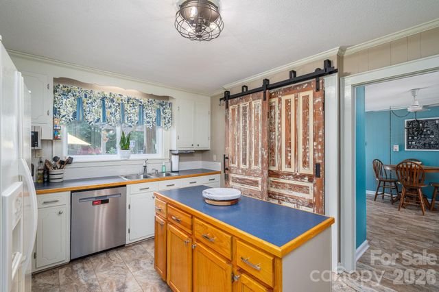 403 W Old Post Road, Cherryville, NC 28021