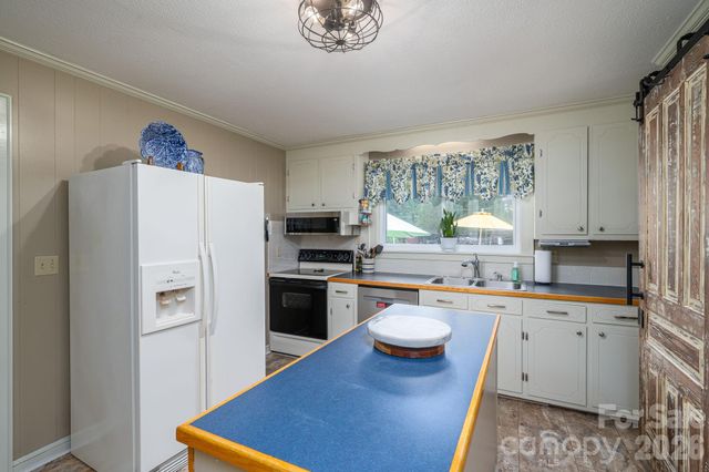 403 W Old Post Road, Cherryville, NC 28021