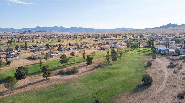 7950 E Saddleback Place, Kingman, AZ 86401