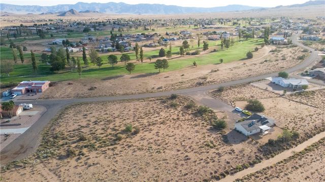 7950 E Saddleback Place, Kingman, AZ 86401