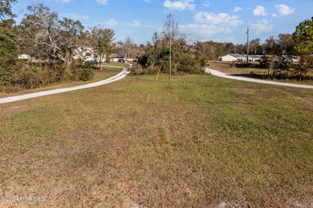 1852 Burgaw Highway, Jacksonville, NC 28540