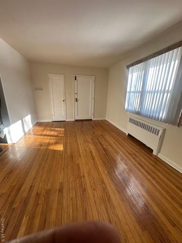 133-22 Laurelton Parkway Lower, Rosedale, NY 11422