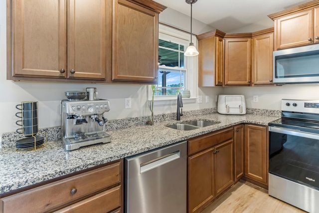 222 R C Thompson Road, Chesnee, SC 29323