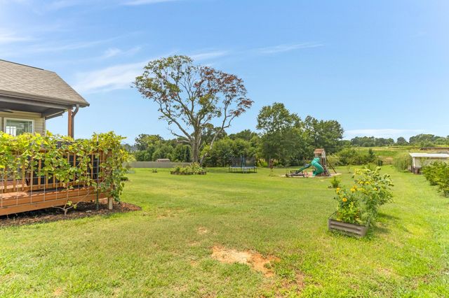 222 R C Thompson Road, Chesnee, SC 29323