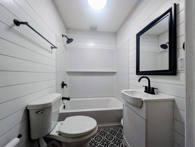 11 Circle Drive, Rossville, GA 30741