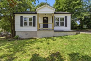 11 Circle Drive, Rossville, GA 30741
