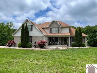 695 Heritage Trce # 10, Cadiz, KY 42211