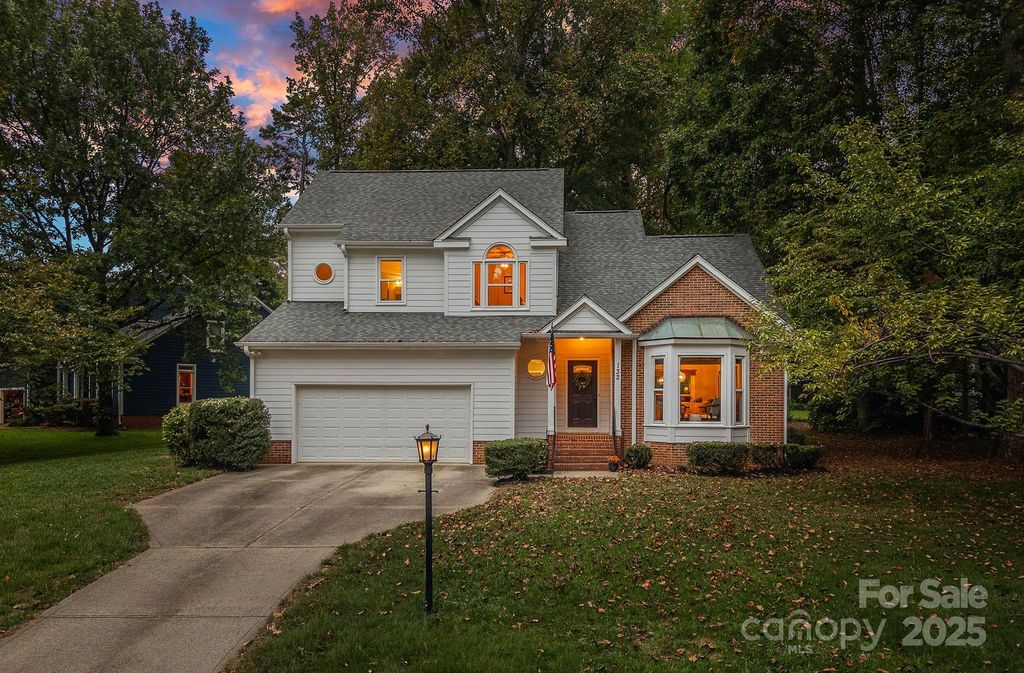 132 Bridgeport Drive, Mooresville, NC 28117