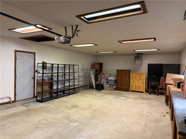 10 Stoneham Drive, Woonsocket, RI 02895