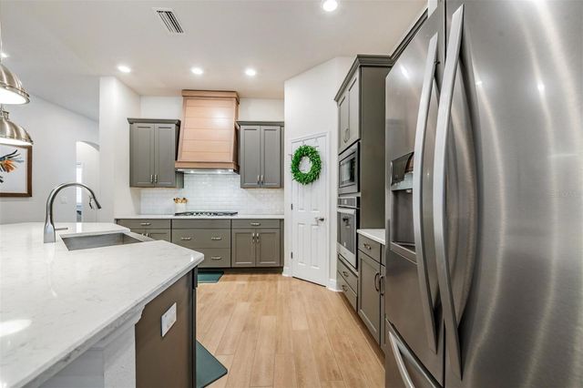 4374 BROAD PORCH RUN, Land O Lakes, FL 34638