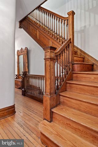 1120 EAST CAPITOL ST NE, Washington, DC 20002