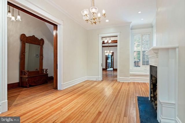 1120 EAST CAPITOL ST NE, Washington, DC 20002