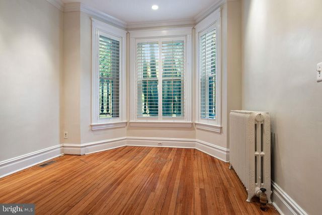 1120 EAST CAPITOL ST NE, Washington, DC 20002